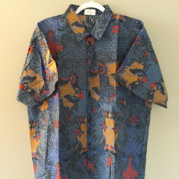 Batik Button Down Casual Men's Shirt - Picture 1 of 10